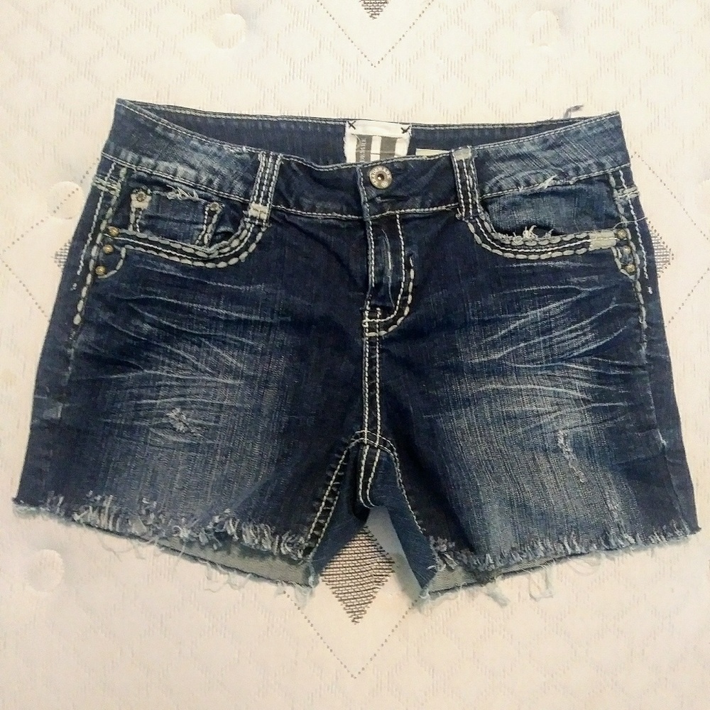 ⭐️Frayed Jean Shorts⭐️